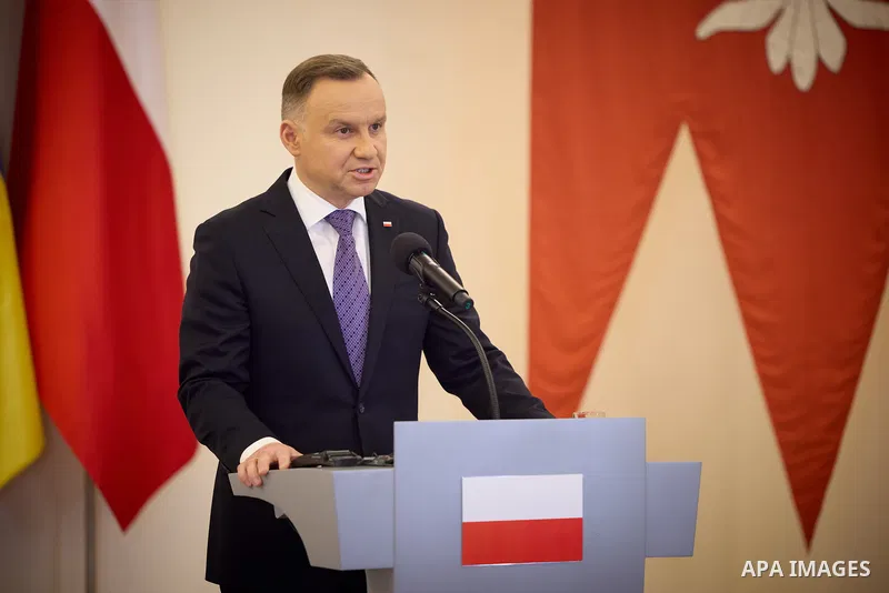 Poland's President Andrzej Duda, Ukrainian President Volodymyr Zelensky during an official welcoming ceremony in front of the Presidential Palace in Warsaw, Poland, on April 5, 2023. Photo by PRESIDENT OF UKRAINE\ apaima...