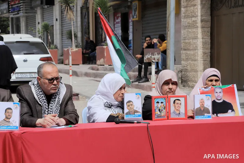 Palestinians take part take part in a protest to solidarity with prisoners held in Israeli jails, in front of Red cross office in Gaza city on April 10, 2023. More than 4,780 prisoners are currently incarcerated in Israe...