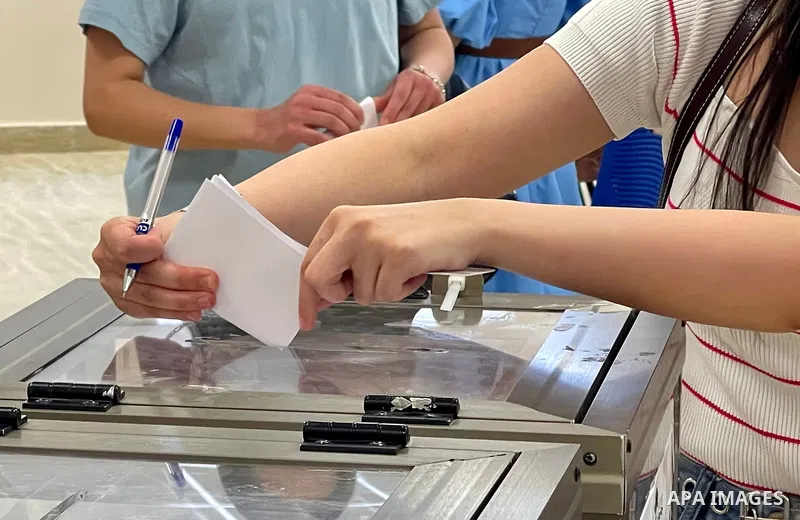 Palestinian students cast their votes in the student council elections at Birzeit University on the outskirts of Ramallah in the West Bank, on May 24, 2022. Photo by Ahmad Arouri \ apaimages