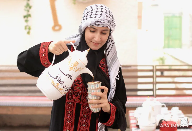 Palestinians students participate in the opening of the Cultural Heritage Café on the occasion of Palestinian Heritage Day, in Gaza city on October 4, 2023. Photo by Omar Al-Dirawi\ apaimages