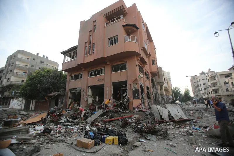 Palestinian families evacuates to safer areas following overnight Israeli shelling in Gaza city on October 11, 2023. Israel pounded Hamas targets in Gaza on October 11and said the bodies of 1,500 Islamist militants were...