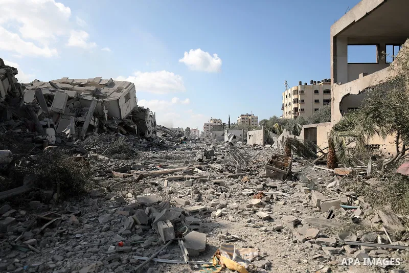 A general view of destroyed buildings after Israeli air strikes on Madinat al-Zahra near Khan Yunis, south of Gaza City. Photo by Atia Darwish\ apaimages