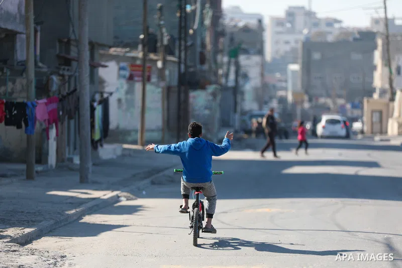 The daily life of Palestinians in al-Shati refugee camp, west of Gaza City on January 18, 2023. Photo by Atia Darwish/APAimages