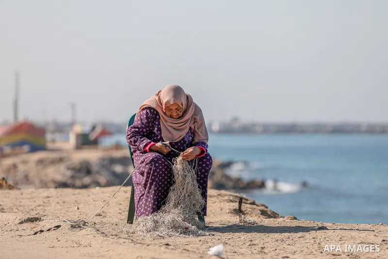 The daily life of Palestinians in al-Shati refugee camp, west of Gaza City on January 18, 2023. Photo by Atia Darwish/APAimages