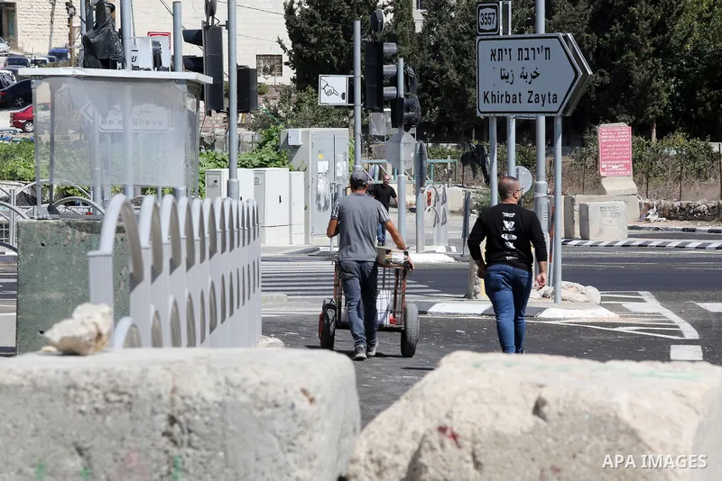 The Israeli army closes all entrances of Hebron ahead of the religious new year “Rosh Hashanah” to be celebrated this evening according to the Hebrew calendar in Hebron, West Bank on October 02, 2024. Following the Irani...