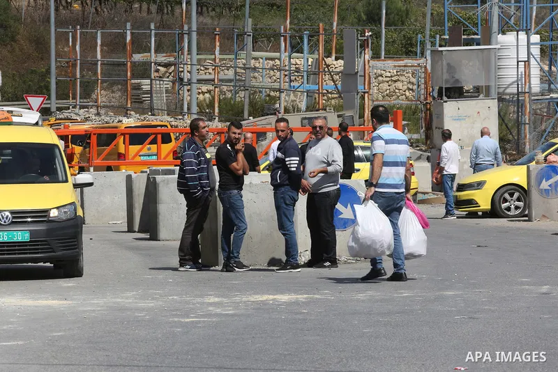 The Israeli army closes all entrances of Hebron ahead of the religious new year “Rosh Hashanah” to be celebrated this evening according to the Hebrew calendar in Hebron, West Bank on October 02, 2024. Following the Irani...