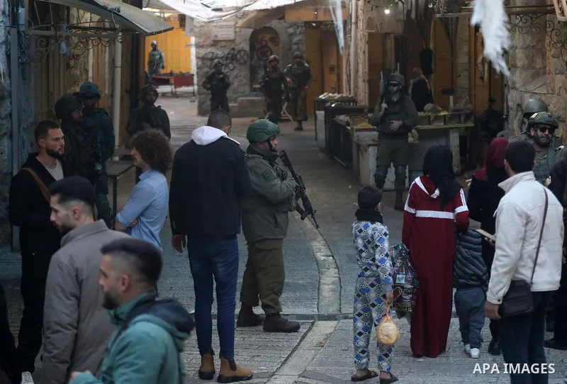 Israeli soldiers took security measures in the Old City area of Hebron, West Bank on November 30, 2024. Israeli forces raided the West Bank city of Hebron in order to provide protection for Israelis who usurped Palestini...