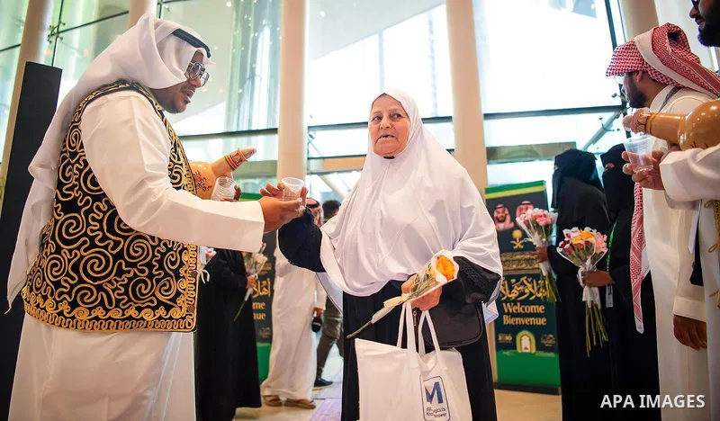 The Saudi Ministry of Islamic Affairs, Call and Guidance received the second batch of guests from the Custodian of the Two Holy Mosques' program from Palestine, numbering (500) male and female pilgrims from Gaza. Mecca,...