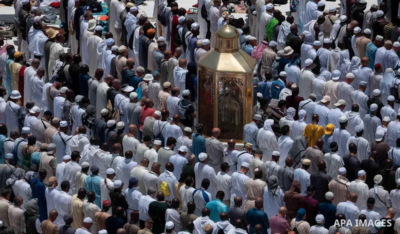 The Muslim hasty pilgrims perform the farewell tawaf around Kaaba, the holiest site in Islam, at al-Masjid al-Haram, during the Hajj 2025 pilgrimage in Mecca, Saudi Arabia, 08 June 2025. Photo by Saudi Press Agency