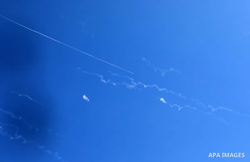 Missiles fired from Iran in retaliation for Israeli attacks are seen in the sky over the Hebron, West Bank on June 20, 2025. Photo by Mamoun Wazwaz\ apaimages