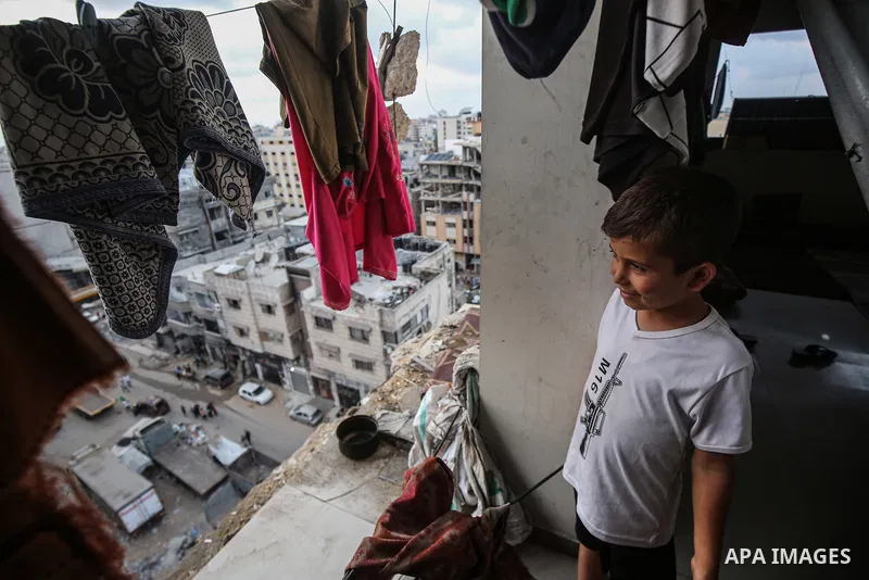 Deprived of basic needs such as shelter, food and clean water, Palestinians continue their daily life in makeshift tents and the rubble of collapsed buildings, where they live under difficult living conditions in Jabalia...