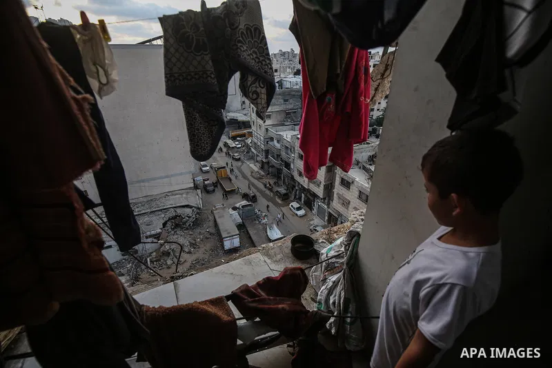 Deprived of basic needs such as shelter, food and clean water, Palestinians continue their daily life in makeshift tents and the rubble of collapsed buildings, where they live under difficult living conditions in Jabalia...