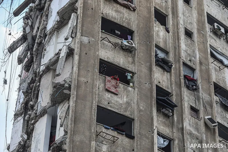Deprived of basic needs such as shelter, food and clean water, Palestinians continue their daily life in makeshift tents and the rubble of collapsed buildings, where they live under difficult living conditions in Jabalia...