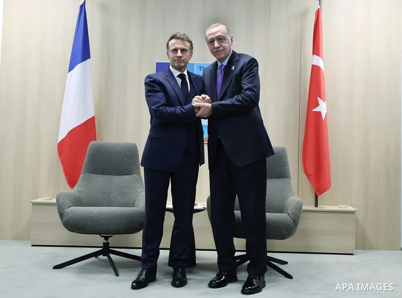 Turkish President, Recep Tayyip Erdoğan, meets with French President, Emmanuel Macron, in The Hague, Netherlands, on June 25, 2025. Photo by Turkish presidency \ apaimages