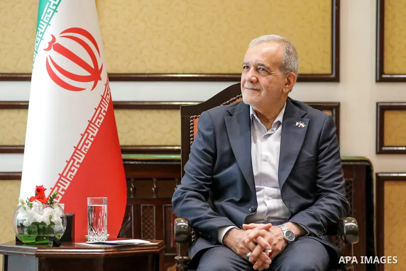 Iranian President Masoud Pezeshkian meets with Pakistani Foreign Minister Bilawal Bhutto Zardari in Islamabad, Pakistan, on August 3, 2025. Photo by Iranian Presidency Office