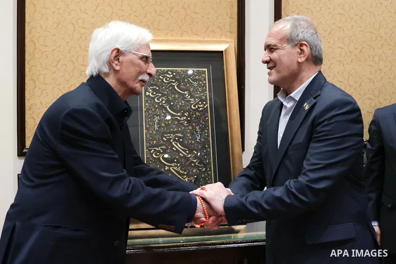 Iranian President Masoud Pezeshkian meets with Sunni and Shia scholars in Pakistan in Islamabad, Pakistan, on August 3, 2025. Photo by Iranian Presidency Office