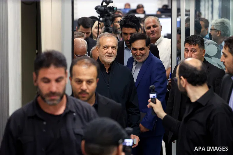 Iranian President Masoud Pezeshkian visits the headquarters of the Islamic Republic of Iran Broadcasting Corporation (IRIB) on National Press Day in Tehran, Iran, on August 9, 2025. Photo by Iranian Presidency Office