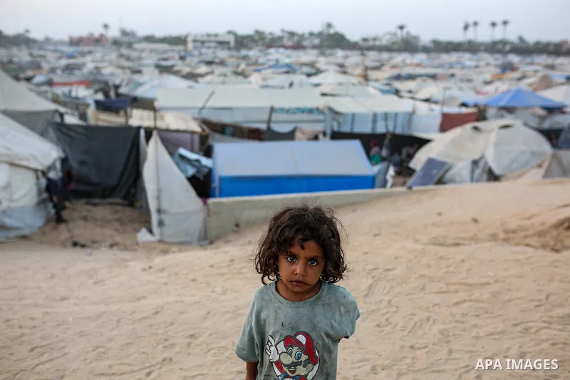 Scenes of Palestinian displaced persons camps in the Al-Barakah area, an area designated by Israel as a safe zone, in Deir al-Balah, southern Gaza Strip, on October 3, 2025. Photo by Omar Ashtawy\ apaimages