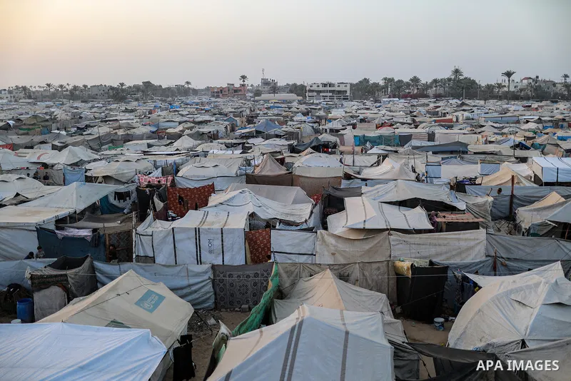 Scenes of Palestinian displaced persons camps in the Al-Barakah area, an area designated by Israel as a safe zone, in Deir al-Balah, southern Gaza Strip, on October 3, 2025. Photo by Omar Ashtawy\ apaimages