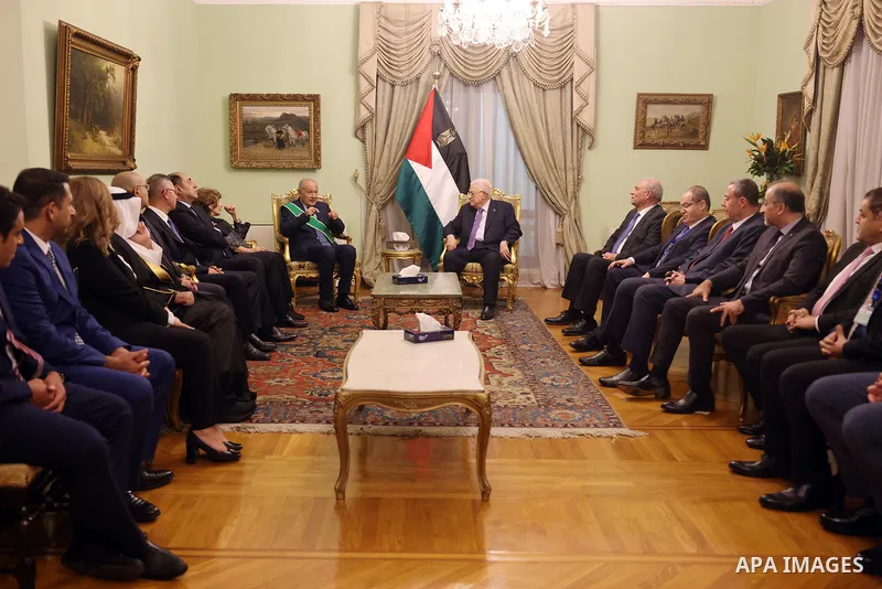 Palestinian President Mahmoud Abbas meets and honors Arab League Secretary-General Ahmed Abu El-Gheit during a meeting in Cairo. Cairo, Egypt, October 31, 2025. Photo by Thaer Ganaim\ apaimages