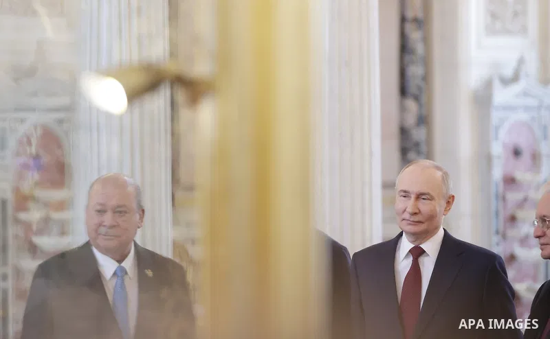 Russian President Vladimir Putin met with the Sultan of Malaysia, Sultan Ibrahim, at the Hermitage Museum in St. Petersburg, Russia, in a meeting reflecting the friendly relations between the two countries. January 26, 2...