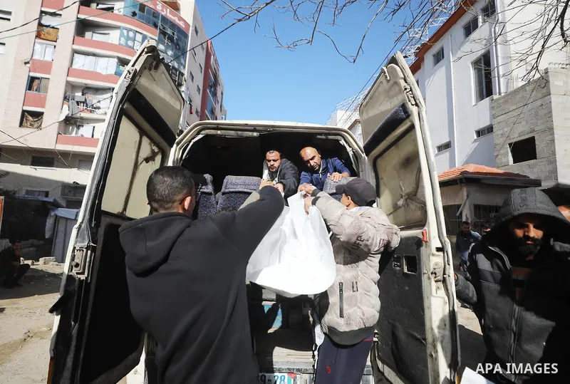 Bodies are being brougt to Al Shifa Hospital after Israeli attack killed 12 Palestinians, including seven from the same family despite the ceasefire in Gaza City, Gaza on January 31, 2026. The strike on the Abbas Junctio...
