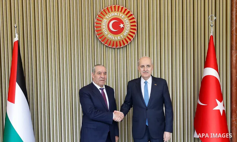 A Palestinian delegation, headed by Deputy President of the State of Palestine Hussein al-Sheikh, met with Turkish President Recep Tayyip Erdoğan during an official visit to Ankara. The two sides discussed developments i...