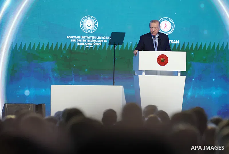 Turkish President Recep Tayyip Erdoğan attended the opening ceremony of a new production facility for Roketsan in Ankara, where the first batch of products was delivered and the foundation stone was laid for future expan...