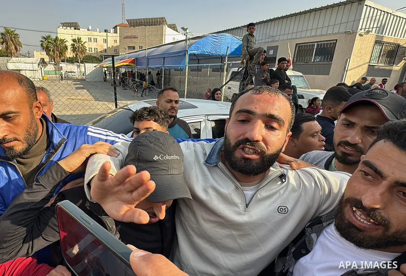 Twenty-four Palestinian prisoners released by Israeli forces were transferred to Al-Aqsa Martyrs Hospital in Deir al-Balah, central Gaza Strip, by the International Committee of the Red Cross on April 19, 2026. Photo by...