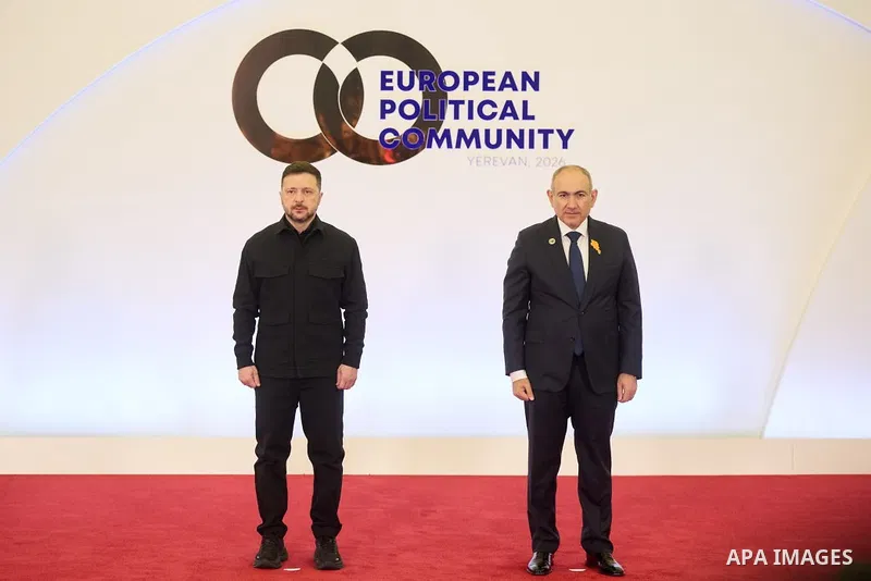 Ukrainian President Volodymyr Zelenskyy arrived in Armenia to participate in the European Political Community summit, on a working visit that includes meetings with European leaders to discuss regional and international...