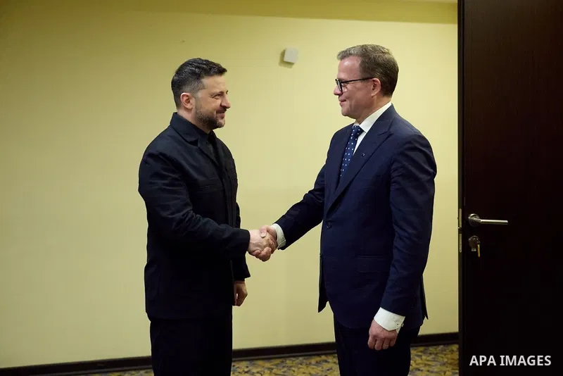 Ukrainian President Volodymyr Zelenskyy arrived in Armenia to participate in the European Political Community summit, on a working visit that includes meetings with European leaders to discuss regional and international...