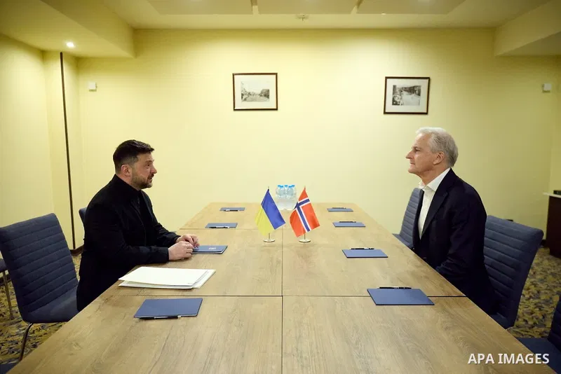 Ukrainian President Volodymyr Zelenskyy arrived in Armenia to participate in the European Political Community summit, on a working visit that includes meetings with European leaders to discuss regional and international...