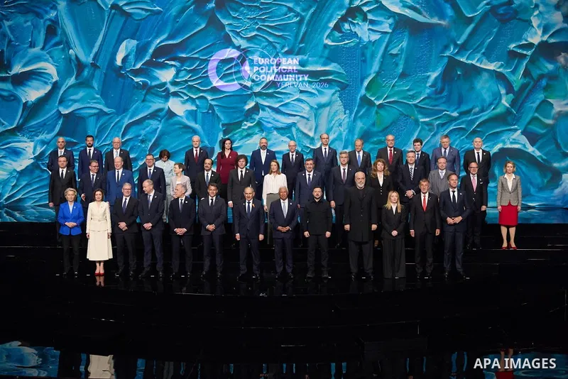 Ukrainian President Volodymyr Zelenskyy arrived in Armenia to participate in the European Political Community summit, on a working visit that includes meetings with European leaders to discuss regional and international...