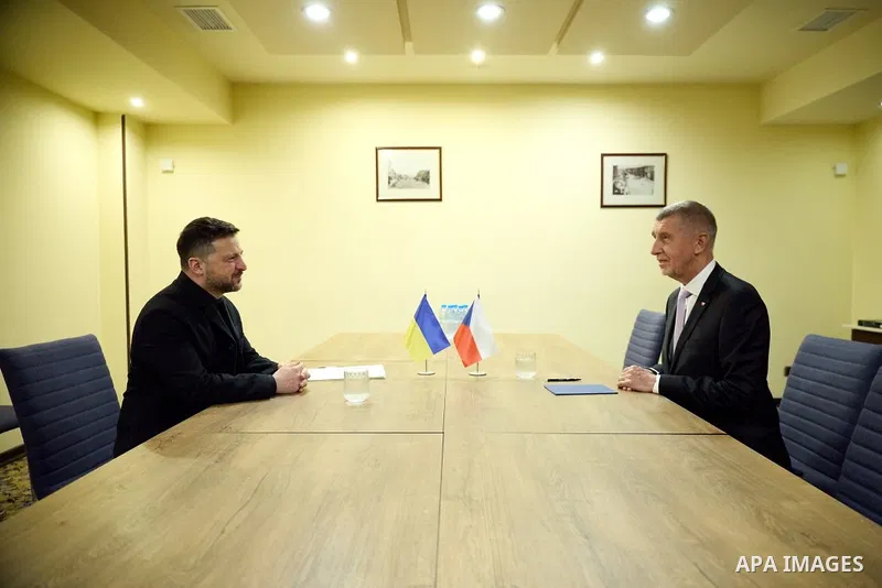 Ukrainian President Volodymyr Zelenskyy arrived in Armenia to participate in the European Political Community summit, on a working visit that includes meetings with European leaders to discuss regional and international...