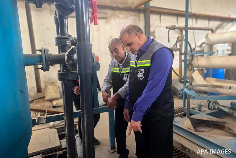 A sewage collection pump stands idle in Khan Younis, southern Gaza Strip, on September 22, 2026, after operations stopped due to shortages of fuel, lubricants and spare parts. The municipality has also reduced water-pump...