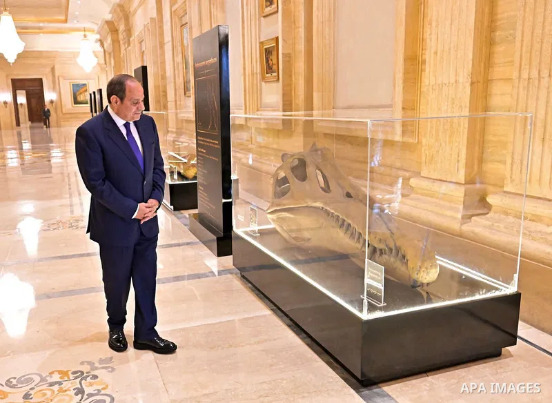Egyptian President Abdel Fattah El-Sisi attends the opening of the Egypt Mining Forum in the New Capital, Egypt, on September 28, 2026, alongside Prime Minister Mostafa Madbouly and Minister of Petroleum and Mineral Reso...