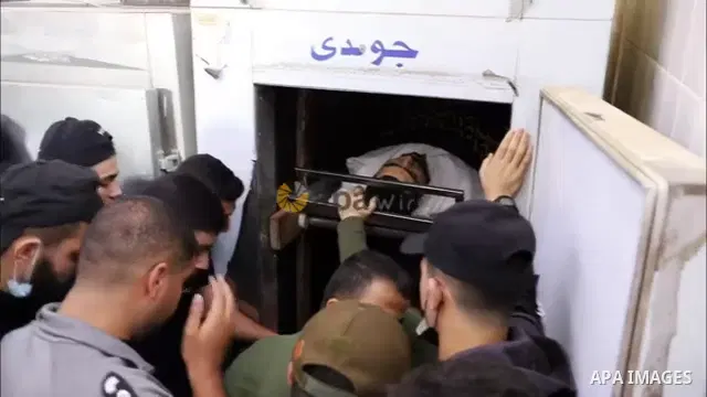 Palestinians attend the funeral of militants of Islamic Jihad killed in Israeli air strikes in Nuseirat in the center of Gaza strip STORYLINE The deadly exchange of fire between Palestinian militants in the Gaza Strip an...