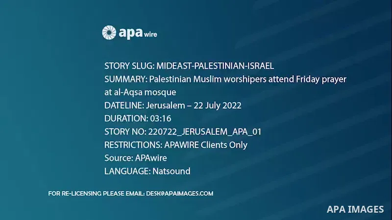 Palestinian Muslim worshipers attend Friday prayer at al-Aqsa mosque, in Jerusalem's Old city.
