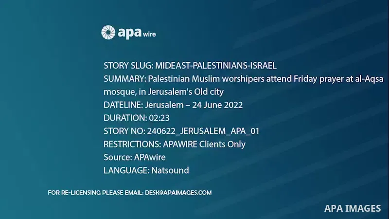 Palestinian Muslim worshipers attend Friday prayer at al-Aqsa mosque, in Jerusalem's Old city.
