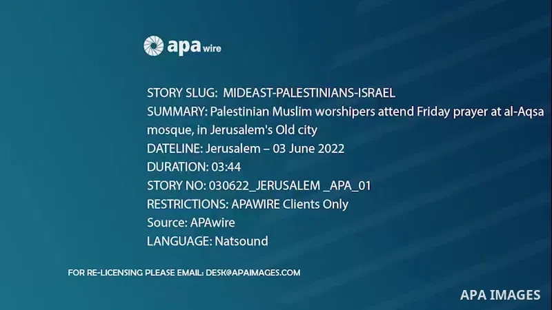Palestinian Muslim worshipers attend Friday prayer at al-Aqsa mosque, in Jerusalem's Old city.