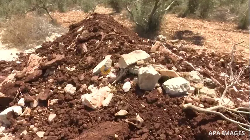 The Apartheid Wall and Settlement Resistance Organization, organizes a solidarity event with the town of Kafr al-Labad, east of Tulkarm. 0.1
