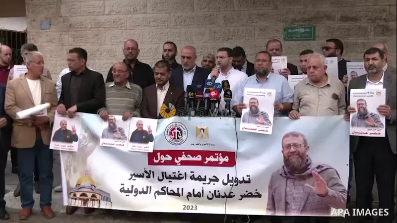 Palestinians attend the press conference in front of Red cross office in Gaza city.