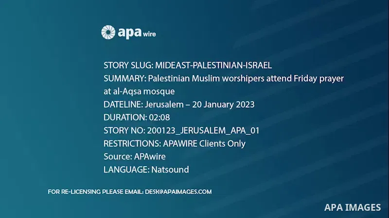 Palestinian Muslim worshipers attend Friday prayer at al-Aqsa mosque, in Jerusalem's Old city.