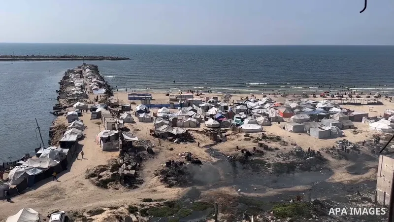 Restrictions Summary: APA wire clients only Shortlist: APAwire - APA wire clients only, Gaza- June 8, 2025. Displaced Palestinians have sought refuge at Gaza's port, where they are enduring harsh conditions in makeshift...