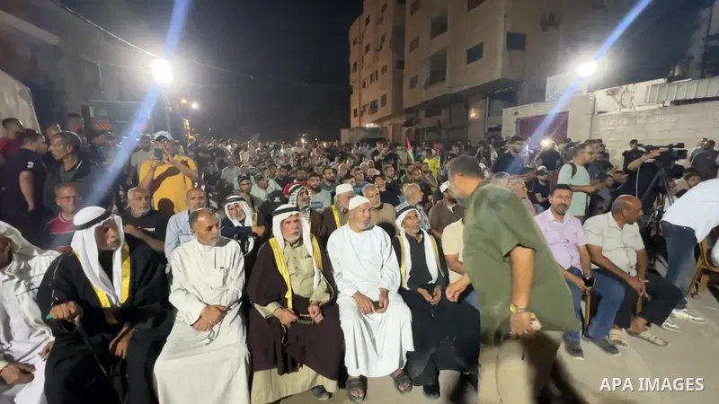 Restrictions Summary: APA wire clients only Shortlist: APAwire - APA wire clients only, Khan Younis- June 10, 2026. Palestinians take part in a rally in front of the International Committee of the Red Cross (ICRC) headqu...