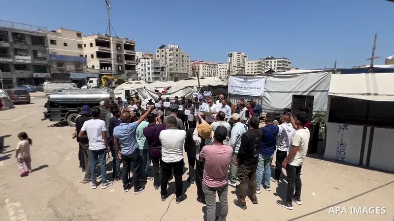 Restrictions Summary: APA wire clients only Shortlist: APAwire - APA wire clients only, Gaza- June 10, 2026. Palestinians participate in a press conference organized by the Association of Desalination Plant Owners in Gaz...